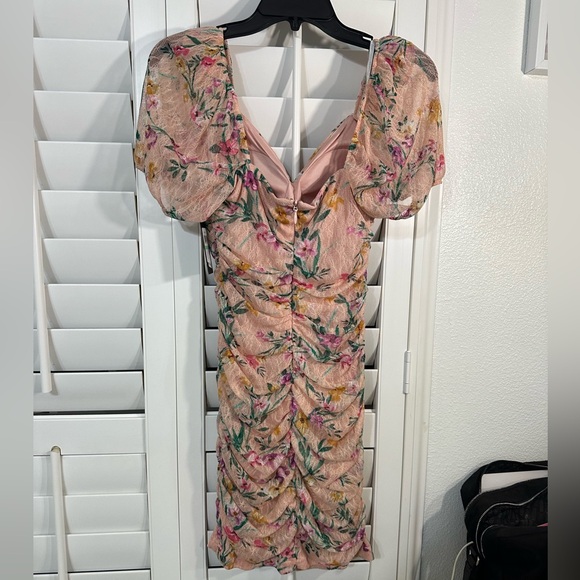 GUESS FLORAL RUCHED DRESS - Picture 3 of 3